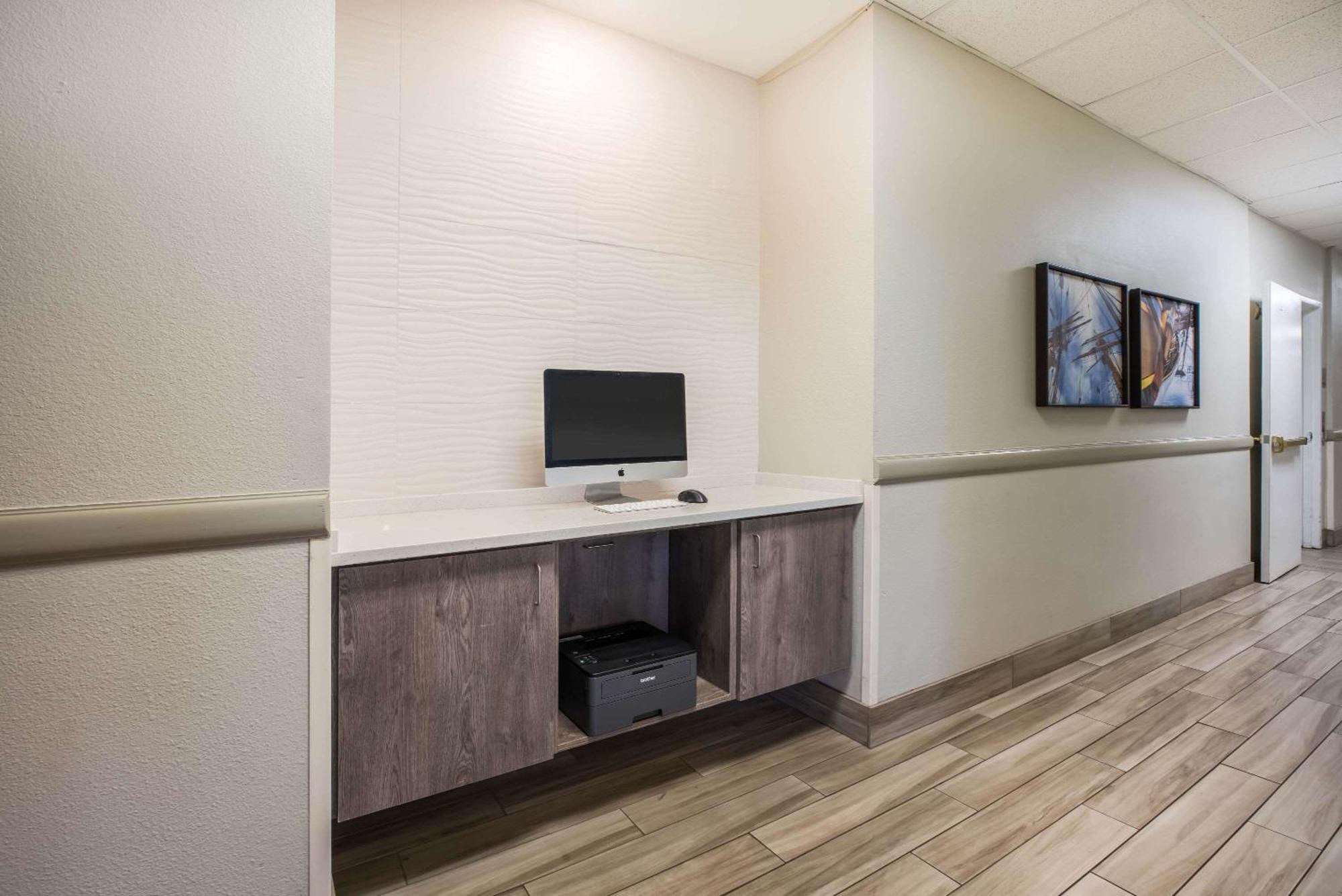 La Quinta By Wyndham Newport Otel Dış mekan fotoğraf